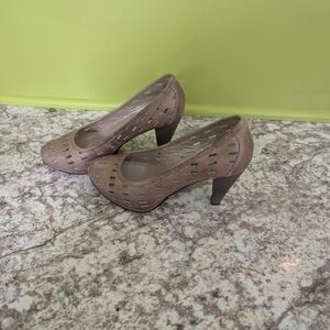 Elegant Brown Women's Heels